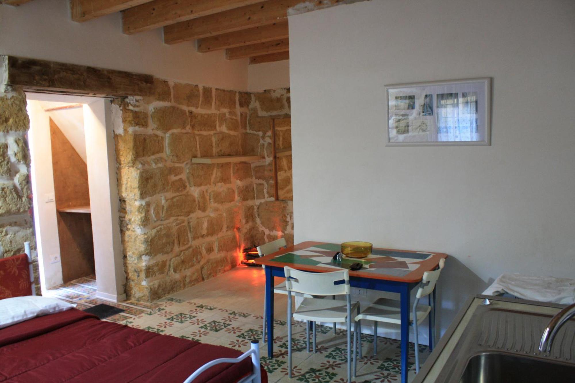 Casa Lerux Hotel Agrigento Ngoại thất bức ảnh